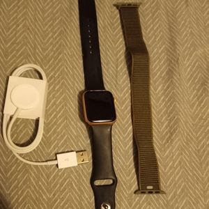 Apple Watch Series 5 Aluminum